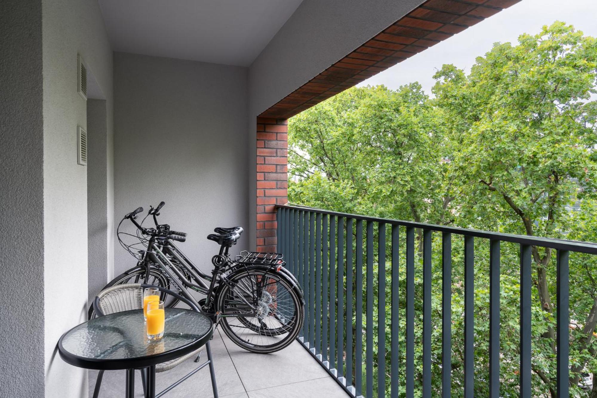 Apartwro 4Th-City Square Railway Station Balcony, Garage, Bicycles ヴロツワフ エクステリア 写真